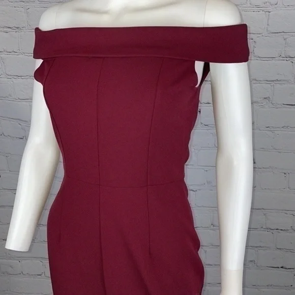 NWT Knitee maroon off the shoulder mid length dress small - Picture 3 of 9